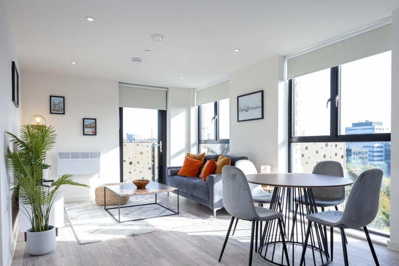 Guestready - A Modern Getaway In Vauxhall Liverpool Buitenkant foto