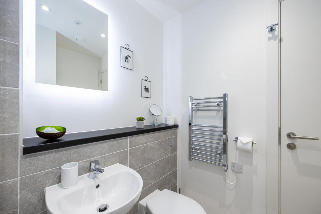 Guestready - A Modern Getaway In Vauxhall Liverpool Buitenkant foto