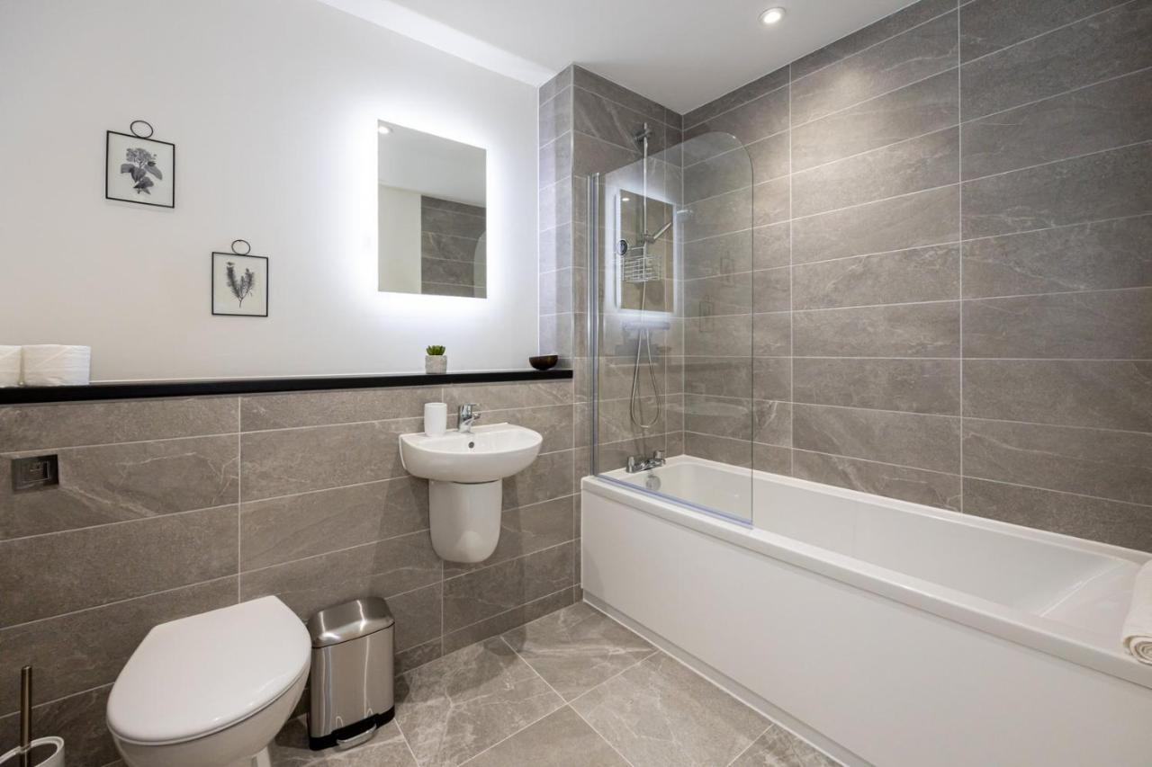 Guestready - A Modern Getaway In Vauxhall Liverpool Buitenkant foto
